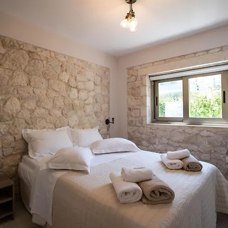 Avesta Private - Kallisto Villa *